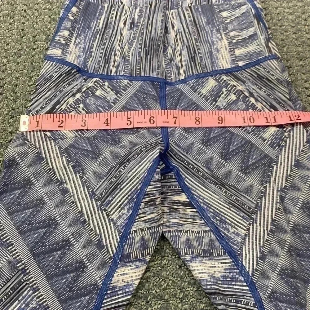 Lululemon legging - Picture 2 of 6